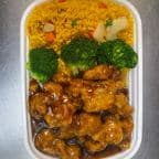 Best General Tso's Chicken (Combo Plate)
(晚餐)左宗鸡 in Franklin, IN